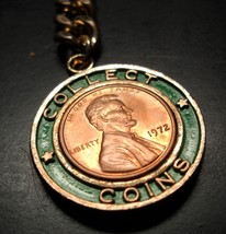 Collect Coins Key Chain 1972 Liberty Penny Surrounded by Green Gold Metal Try It - $11.99