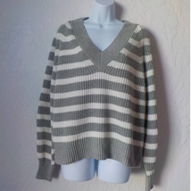 A New Day Pullover Sweater V-Neck Cable Knit Stripes Gray White Women si... - £11.64 GBP