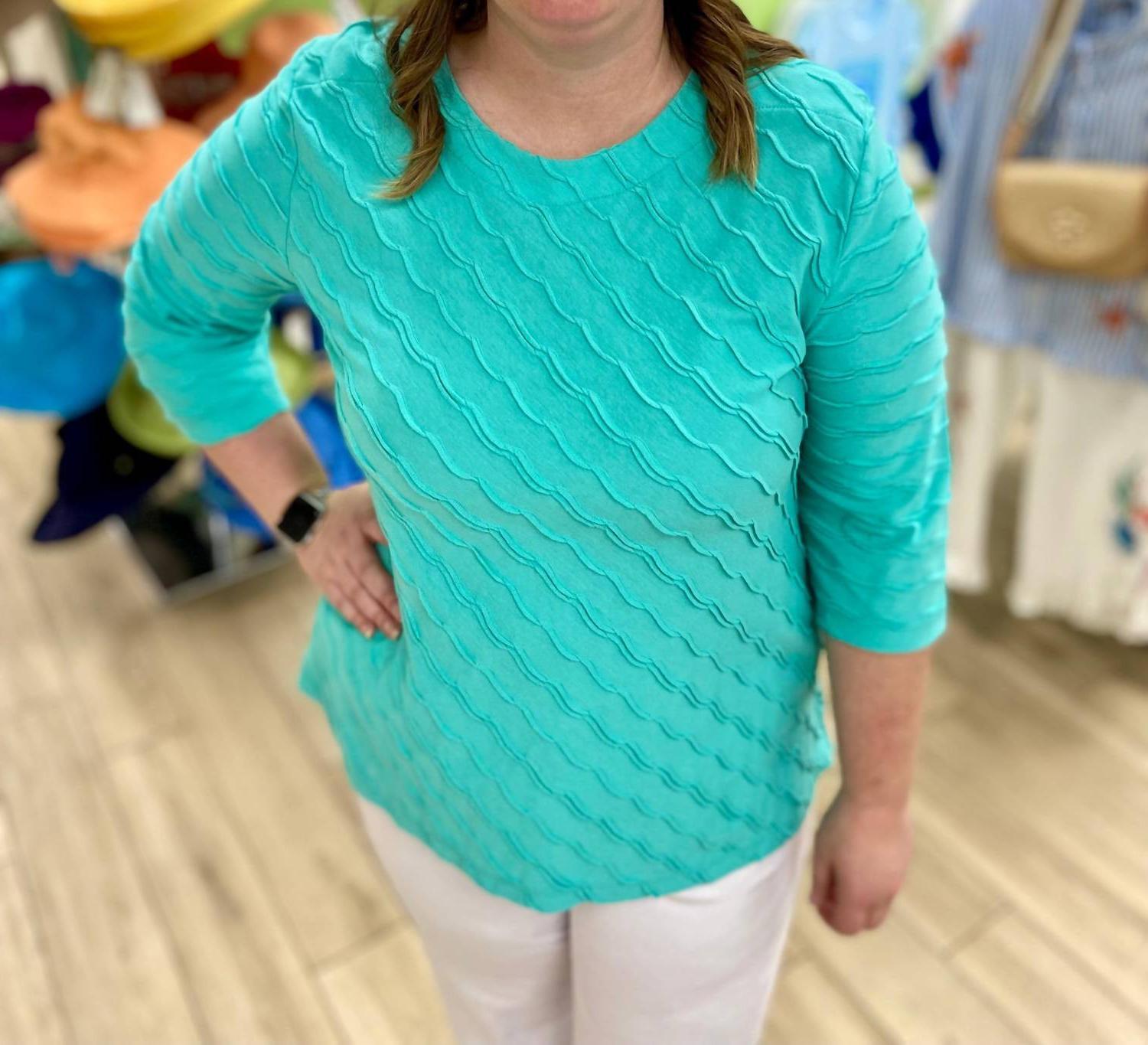 Southern Lady Textured Round Neck Top Size L - $41.58