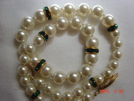 Swarovski Cream Pearl Necklace with Emerald accent rondelles - £24.04 GBP