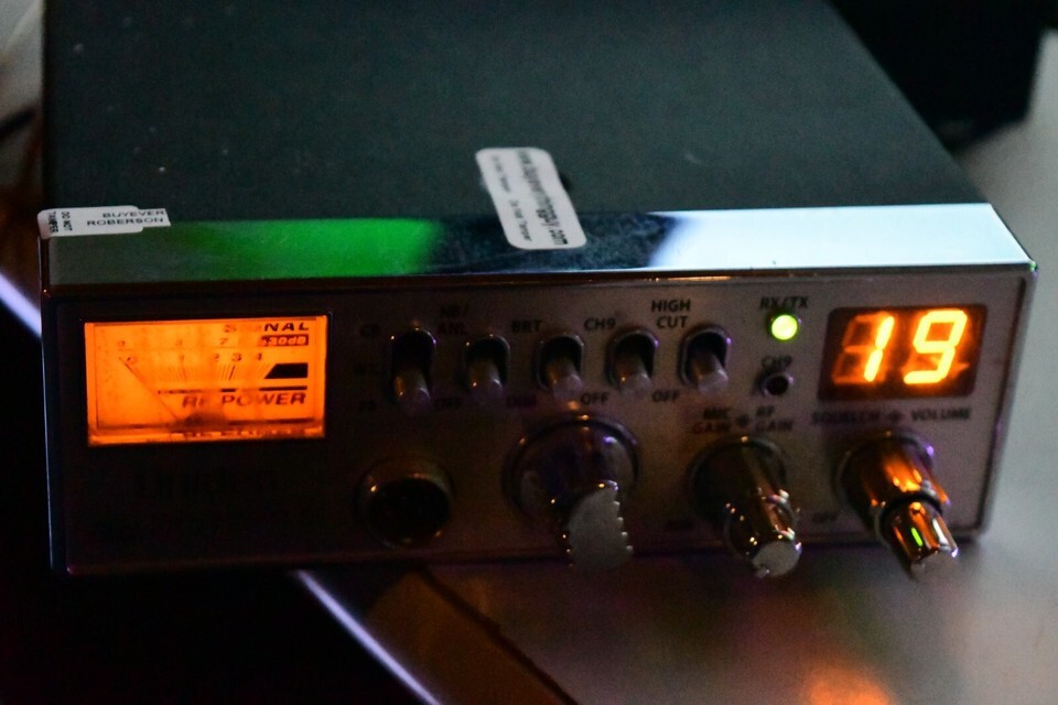 Uniden Bearcat PC687 Core CB Unit Only Powers On Rare W6c - $76.50