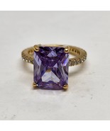 Bling Fashion Ring Gold Tone Purple Size 4 - $11.88