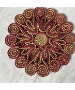 Vintage 7&quot; Round Woven Hot Pad Flower Floral Tan Pink Raffia Rattan Trivet - $5.90