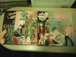 DOCTOR WHO 6x Books / Early Years, 25 Glorious Years, Dr Who File, Yearb... - $818.61 MXN