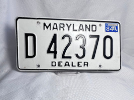 Vtg 1984 Maryland Dealer Automobile Vehicle License Plate D 42370 Black ... - £39.58 GBP