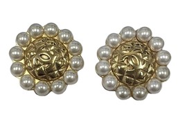 Chanel Women&#39;s Earrings Base Metal Gold Plated 399079 - £638.68 GBP