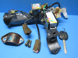 97-01 Lexus ES300 Ignition Lock Cylinder Switch Assembly 1 Key 45280-330... - $208.99