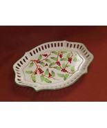 Ceramic Oval White Dish Plate w/ Pattern of Red Berries Leaves &amp;  Cut Ou... - $308.88 MXN