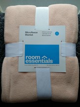 Room Essentials Solid Microfleece Bed Blanket Twin XL Blush New - £17.45 GBP