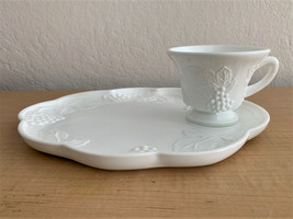 Vintage Indiana Glass &quot; Harvest Grape &quot; Milk Glass Luncheon Snack Plate w/Cup - £3.09 GBP