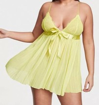 ViCTORiA&#39;S SECRET VERY SEXY SHEER PLEATED FLORAL LACE BABYDOLL GOWN YELL... - $29.65