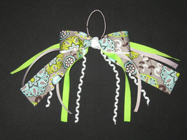 NEW &quot;LIME &amp; GRAY Floral&quot; Pony Tail Bows Girls Ribbon Hair Cheer Streamers - £5.50 GBP