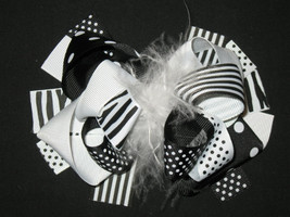 NEW &quot;Black White ZEBRA&quot; Fur Hairbow Alligator Clips Girls Ribbon Bows 5.... - £6.00 GBP