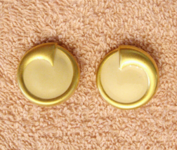 Swirl Clip On Button Earrings Modern Art Deco - Matte Gold Nickel Free VTG 1980s - £10.05 GBP