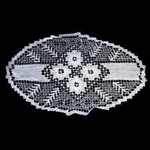Vintage White Crochet Cotton Lace Doilies Mat Oval 17.5&quot; x 11&quot; - £9.45 GBP