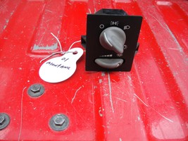 2000-2005 Pontiac Montana Headlamp Switch  Part# 10409579 - OEM Used - $803.52 MXN
