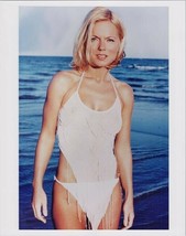 Geri Halliwell Ginger Spice girl wears revealing white beach outfit 8x10 photo - £7.47 GBP