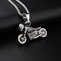 Mens Gothic Punk Skull Motorcycle Pendant Necklace Stainless Steel Box Chain 24&quot; - £9.45 GBP