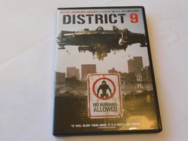 District 9 DVD 2009 Rated R Widescreen Sharlto Copley Jason Cope Nathalie Boltt - £8.25 GBP