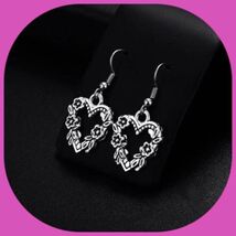 New Lovely Heart Intertwined Flowers Dangle Earrings Unique Beauty Great... - $7.00