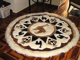 Round alpaca fur motive carpet from the Andean of Peru, 170 cm Diameter - £461.05 GBP