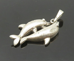 925 Sterling Silver - Vintage Diamond Cut Detail Dolphins Pendant - PT16503 - £25.30 GBP