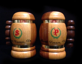 Vintage Wood Beer Stein Salt and Pepper Shaker Set - Mount Vernon, VA - £10.97 GBP