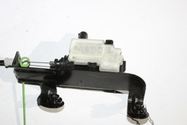 2004-2007 BMW E60 530i 525i GAS FUEL DOOR ACTUATOR J5753 image 4