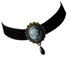 Victorian Black Velvet Lace Cameo Choker Gothic Lady - $841.03 MXN