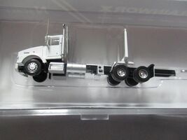 Trainworx # 48082 Kenworth T800 Log Truck White N-Scale - $936.75 MXN
