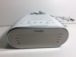 Timex AM/FM Clock Radio with Digital Tuning Dual Alarm - Working - $7.66