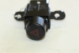 2000-2005 TOYOTA CELICA GT GT-S HAZARD WARNING EMERGENCY SWITCH J824 image 6