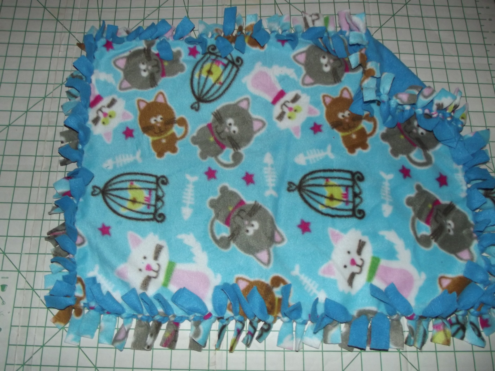 18 X 24 CUTE CAT THEME HAND TIED FLEECE BLANKET RAT PET DOG FERRET RABBI... - $12.00