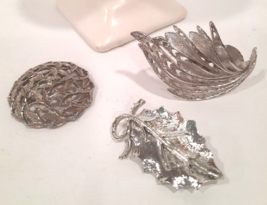 Vintage Lot of 3  Silver Tone Leaf Brooch Pins Costume Estate Jewelry - £11.78 GBP