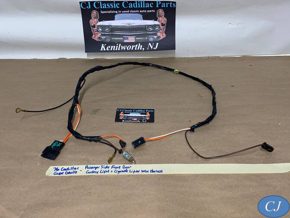 OEM 76 Cadillac RIGHT FRONT DOOR COURTESY LIGHT &amp; ASHTRAY LIGHTER WIRE H... - $39.59