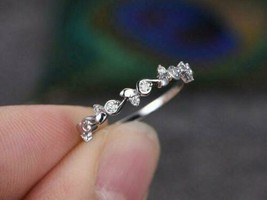 0.5ct Rund Künstlicher Diamant Ehering Halbe Ewigkeit 14k Weiß Vergoldet - £547.58 GBP