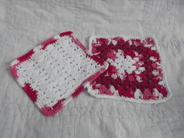 SET OF 2 HAND CROCHETED DISH CLOTHS RED WHITE CLEAN WASH CLOTH - £5.50 GBP