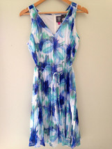 NWT Vince Camuto Designer Airy Pleated Chiffon Blue Floral Belted Dress 6 $148 - £59.95 GBP