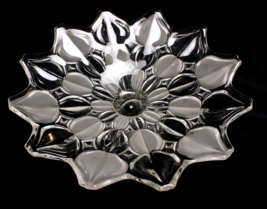 Satin and Clear Leaf Centerpiece Fruit Bowl 13 Inches Unmarked Mikasa - $16.99