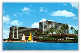 Reef Hotel Waikiki Beach Honolulu Hawaii HI Chrome Postcard S25 - £1.51 GBP