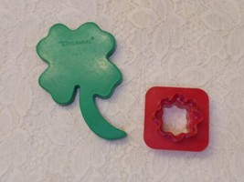 Two Tupperware Plastic Cookie Cutters - £8.29 GBP