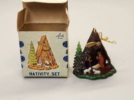 Vintage 1950 Miniature Nativity Scene Christmas Decor Made in Hongkong - £33.60 GBP