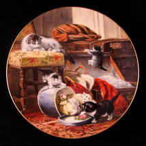 Cat Kitten Decorator Plate Mischief with the Hatbox by W.S. George #5902D 1990 - £19.66 GBP
