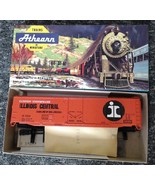 Athearn HO Illinois Central 50&#39; Plug Door Box Car Kit 1322 IC 11003 NOS - $20.50 CAD