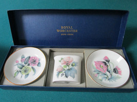 Royal Worcester Vanity Set Of 3 Pcs Nib Floral 4 1/2&quot; Nib Original - £58.05 GBP