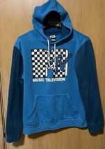 MTV  Hoodie Pullover Kangaroo Pockets Spell Out Logo Casual Mens Large Blue - $16.34
