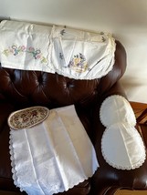 Lot of Floral Embroidered Cream &amp; White Table Runner Small Brown People ... - $13.09