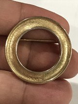 Vintage Signed Crown Trifari Brushed Gold Tone Open Circle Pin Brooch Classic - £15.98 GBP