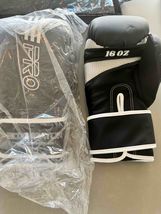 MRX Boxing Gloves Mitts Punching bag Kickboxing MMA Training 16 OZ - $21.23