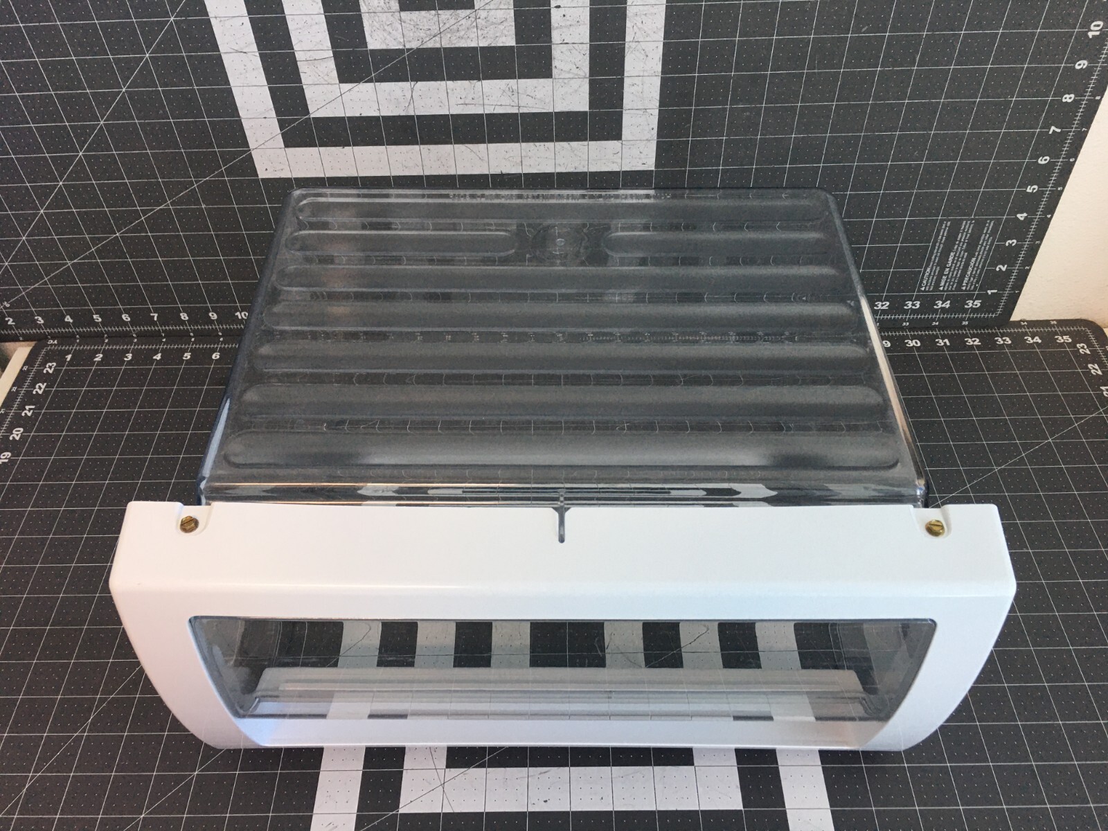 Whirlpool Refrigerator Freezer Container P# WP2266932 2266932 Item image 4